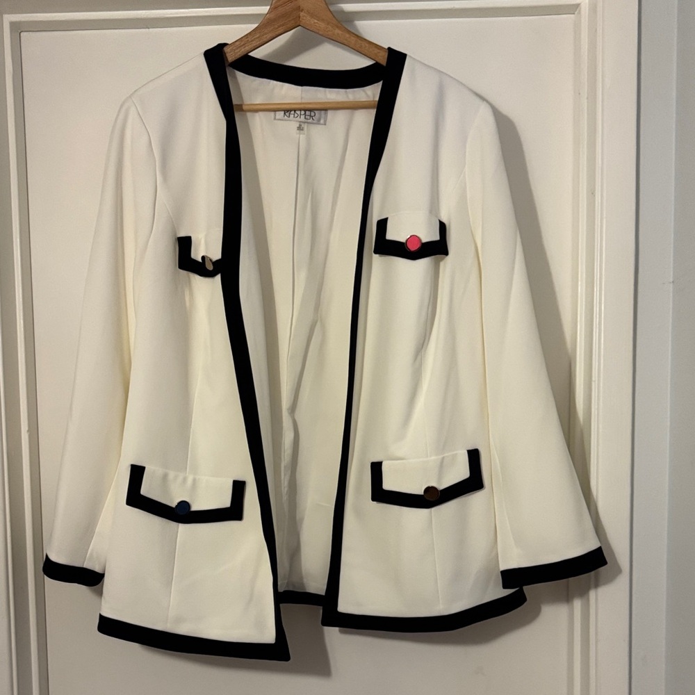 Kasper Cream and Black Women's Blazer 2x
